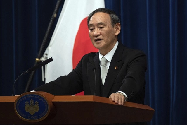 Yoshihide Suga, de 71 años, nuevo jefe del Partido Liberal Demócrata, que gobierna en Japón, fue elegido primer ministro por el Parlamento, en sustitución de Shinzo Abe. Foto Ap