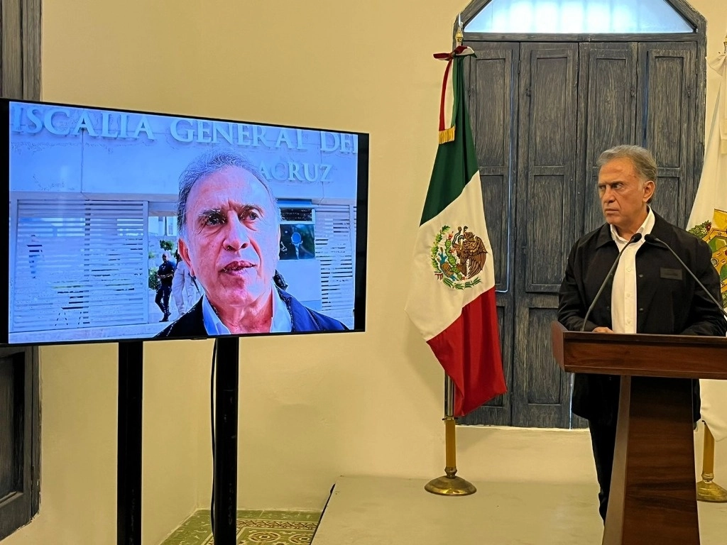 El panista presentó dos denuncias ante la FGEV contra el gobernador Cuitláhuac García Jiménez. Foto 'La Jornada'  