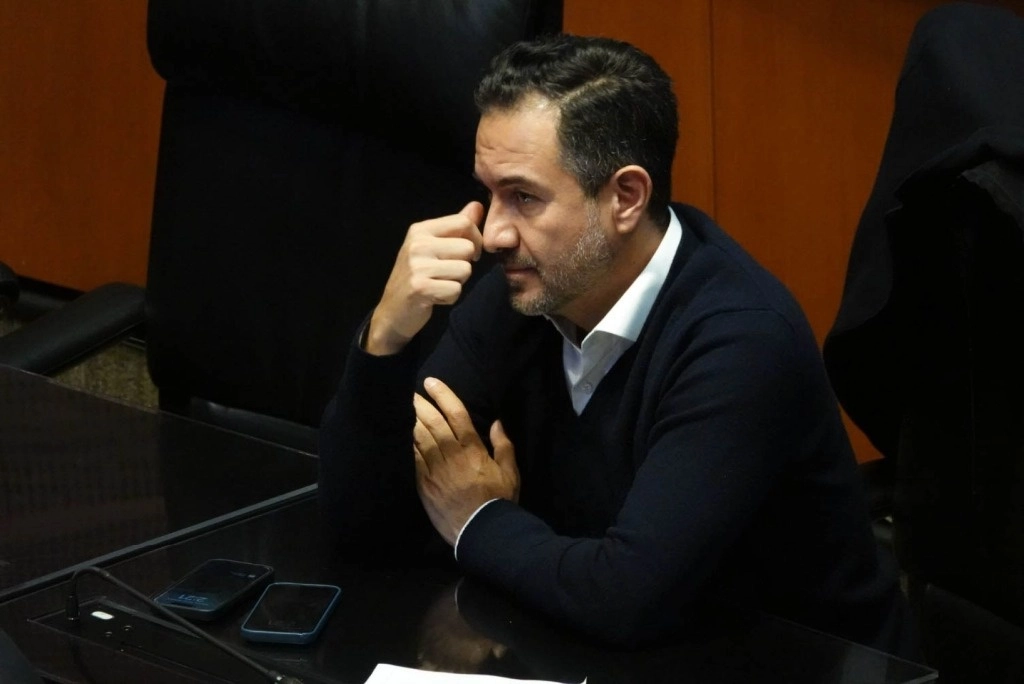 El senador Miguel Ángel Yunes Márquez, durante una sesión en el Senado. Foto Cuartoscuro / archivo 