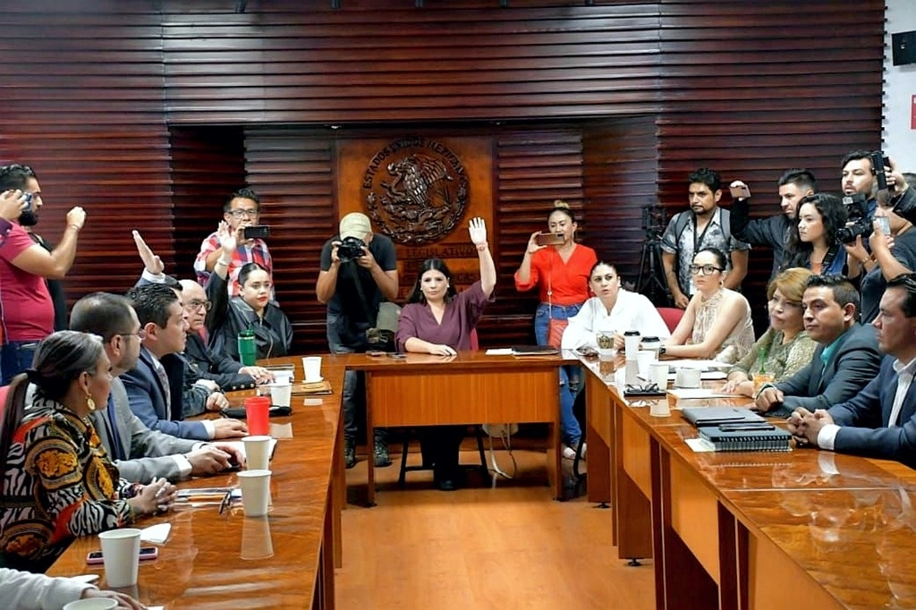 Los diputados de Morena y PVEM se reunieron en privado con el titular de la SSPZ. Foto Alfredo Valadez