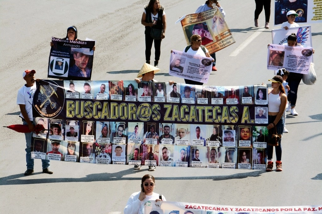 Familiares de desaparecidos en Zacatecas en una de las manifestaciones que realizaron durante 2023 en la capital del estado para exigir a las autoridades la presentación con vida de sus seres queridos. Foto Alfredo Valadez Rodríguez 