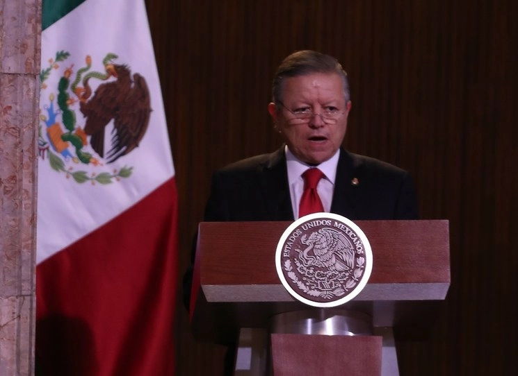 Arturo Zaldívar, ministro presidente de la SCJN, durante la ceremonia de conmemoración del 103 aniversario de la Constitución de 1917. Foto José Antonio López 