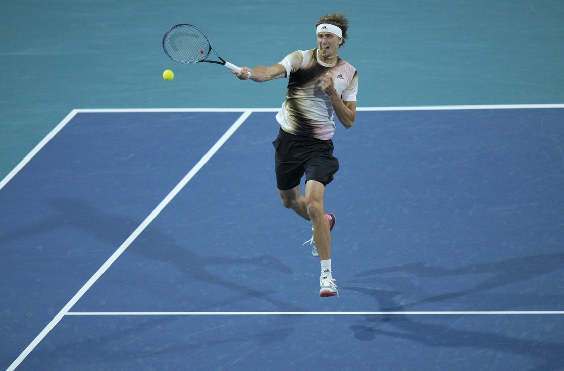 Alexander Zverev en el partido de hoy frente al estadunidense Mackenzie McDonald. Foto Afp